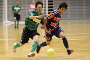 グループリーグ【田原FC vs MATO GROSSO FUJI】 先日の東海2部では0-5と田原に完敗だったが、この試合では4-0とMATOが勝利。