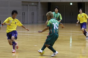 グループリーグ【Hero Futsal Club vs FALCO GIFU FS】 オープンリーグではおなじみの両チーム。どちらも所属リーグでは今後大事な試合を控えている。