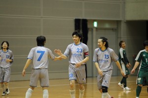 県リーグのチャンピオン相手に2-0の完封勝利をあげたLADROA。